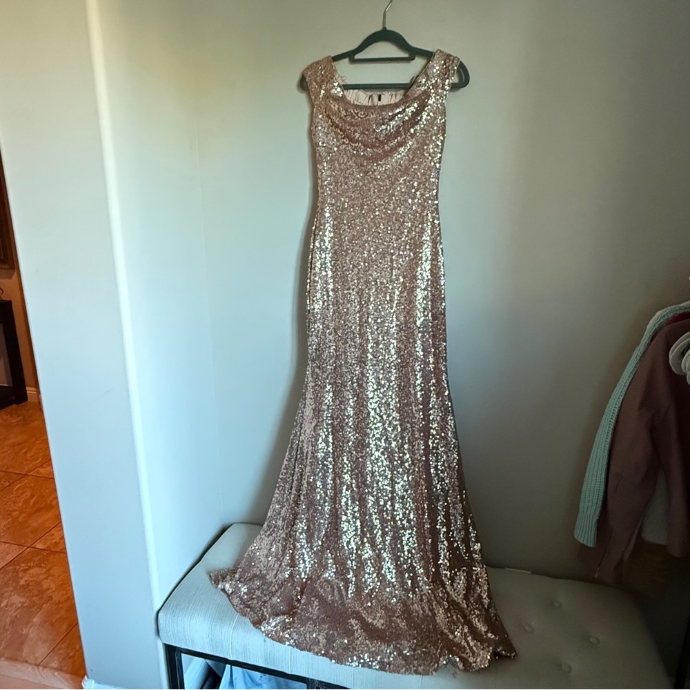 Theia Rose Gold Gemma Sleeveless Cut Sequin Embellishment Maxi Gown Size 4 - Picture 2 of 10